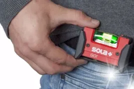 poziomica-libela-go-magnetic-clip-sola-01621201-etui-na-pasek-poreczna