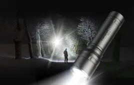 latarka-led-superfire-ip43-zasieg-220m