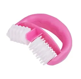masazer-do-cellulitu-ciala-rozowy-antycellulitowy-body-roller-do-kapieli