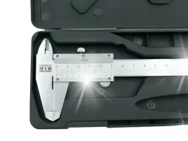 suwmiarka-noniuszowa-150-002-mm-analogowa-etui