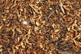 zrebki-wedzarnicze-drewno-do-wedzenia-20l-olchowe-5kg-kl-10-4-litry
