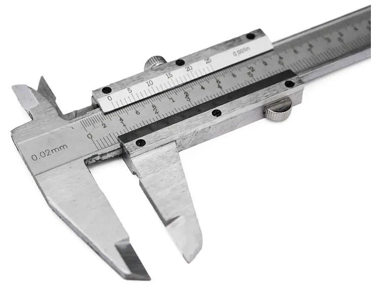 suwmiarka-analogowa-richmann-150-mm-zawiera-baterie-nie