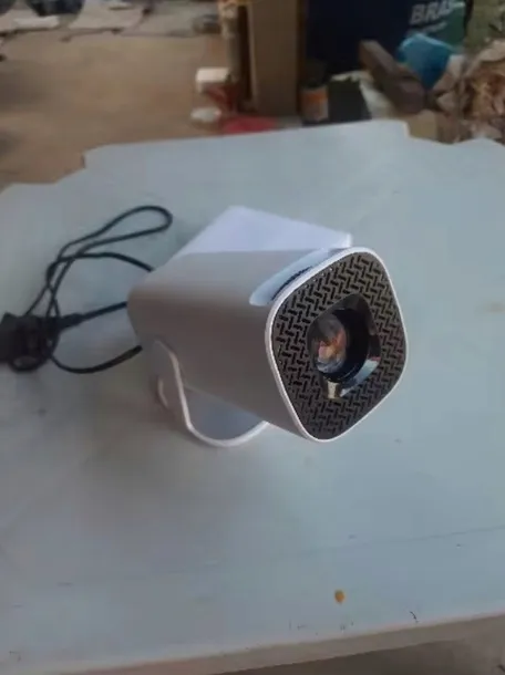 projektor-led-yd-p30-bialy-rozdzielczosc-maksymalna-px-3840-x-2160