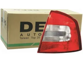 lampa-tyl-prawa-skoda-octavia-ii-mk2-04-13-liftback