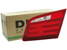 lampa-tyl-prawa-bmw-5-f10-09-16-sedan
