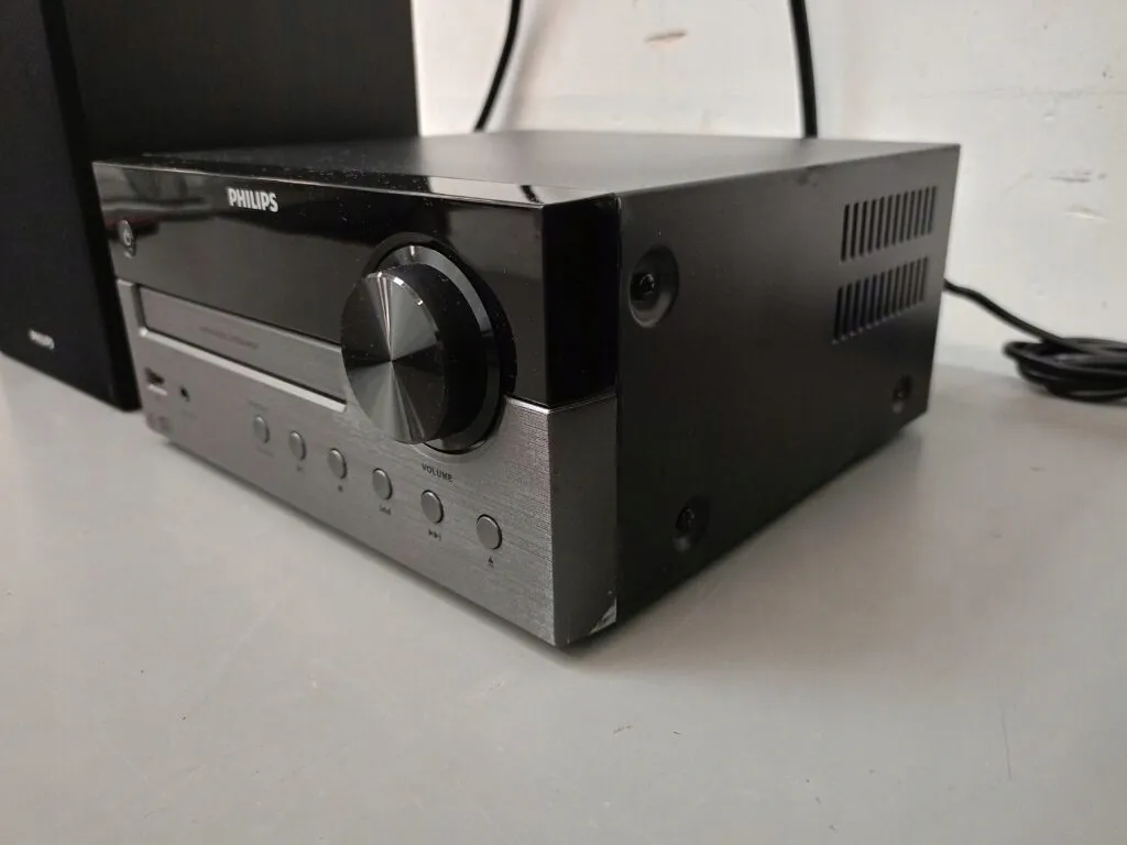 mikrowieza-bluetooth-mp3-usb-dab-philips-tam4505