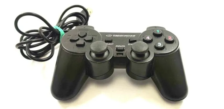 gamepad-pc-usb-warrior-do-gier-czarny
