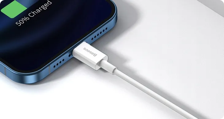 kabel-usb-baseus-usb-a-lightning-2-m-bialy-calys-c02-konstrukcja-oplot