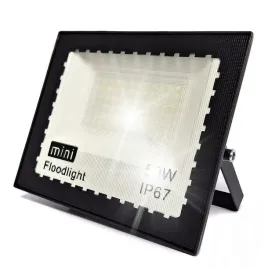 lampa-halogen-nad-garaz-ogrodowa-do-magazynu-warsztatu-50w-mocna