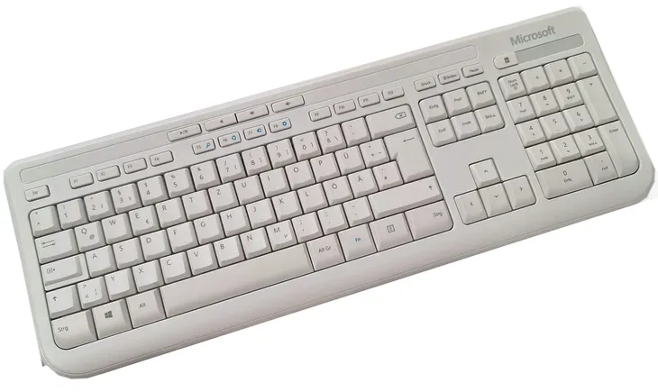 klawiatura-microsoft-wired-keyboard-600-konstrukcja-blok-numeryczny