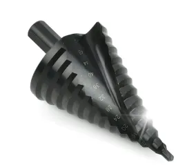 wiertlo-stozkowe-stopniowe-choinkowe-tytan-4-52-mm
