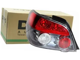 lampa-tyl-lewa-subaru-impreza-gd-00-09-sedan