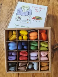 crayon-rocks-kredki-w-pudelku-64-sztuki-16-kolorow