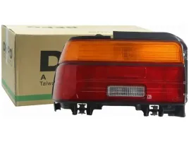 lampa-tyl-lewa-toyota-corolla-e10-92-97