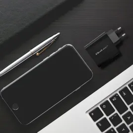 qoltec-ladowarka-super-quick-pd-or-1xusb-c-or-1xusb-or-90w-or-5-20v-or-2-4-4-35a