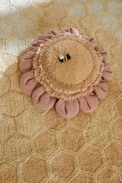 lorena-canals-poduszka-podlogowa-pinkdaisy-planet-bee-marka-lorena-canals