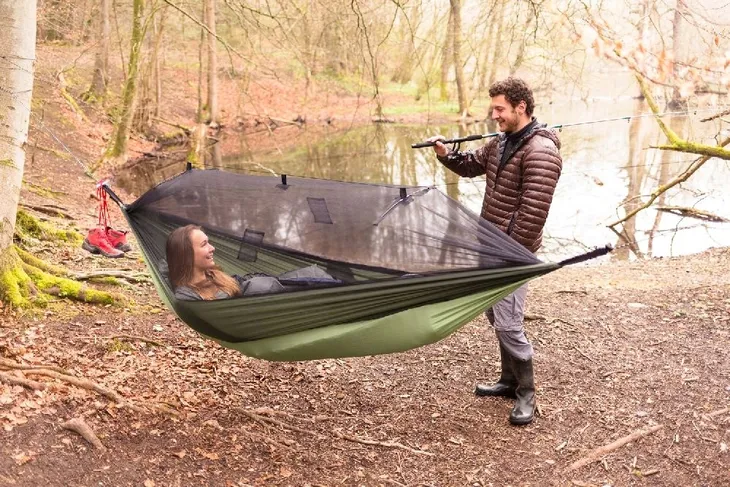 amazonas-hamak-moskito-traveller-thermo-maksymalne-obciazenie-200-kg