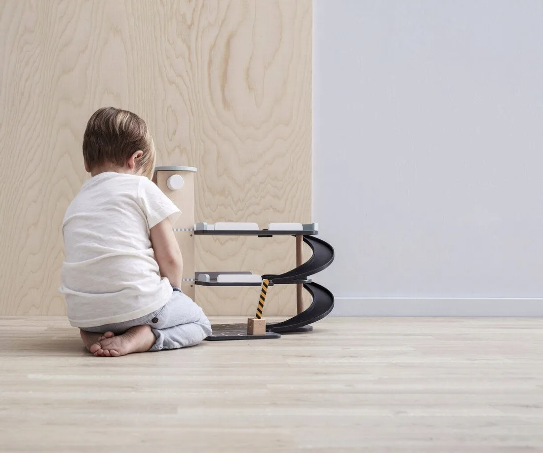 kid-s-concept-garaz-samochodowy-aiden