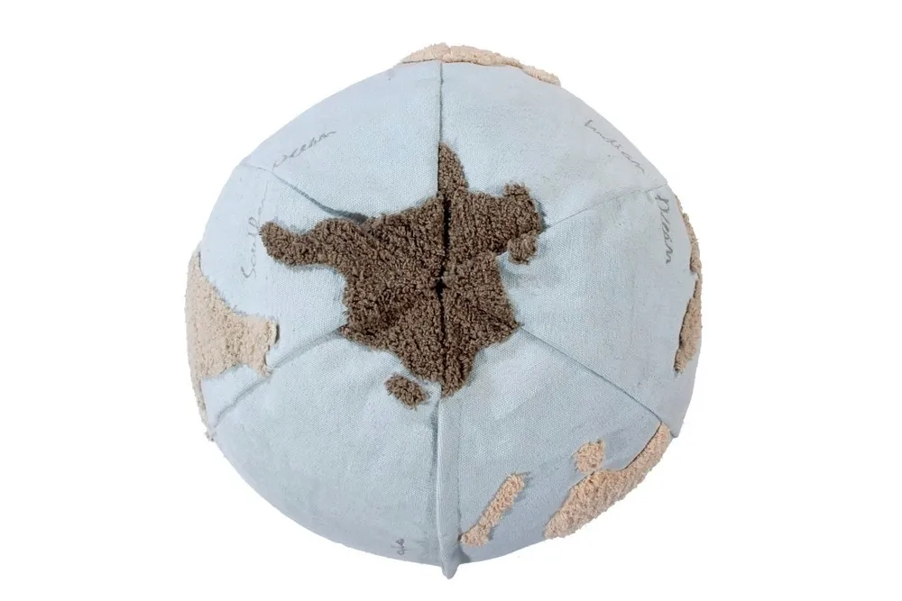 npufa-world-map-45-x-o-50-cm-lorena-canals