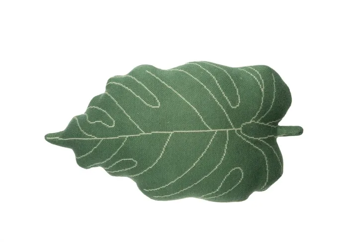poduszka-monstera-lisc-baby-leaf-lorena-canals