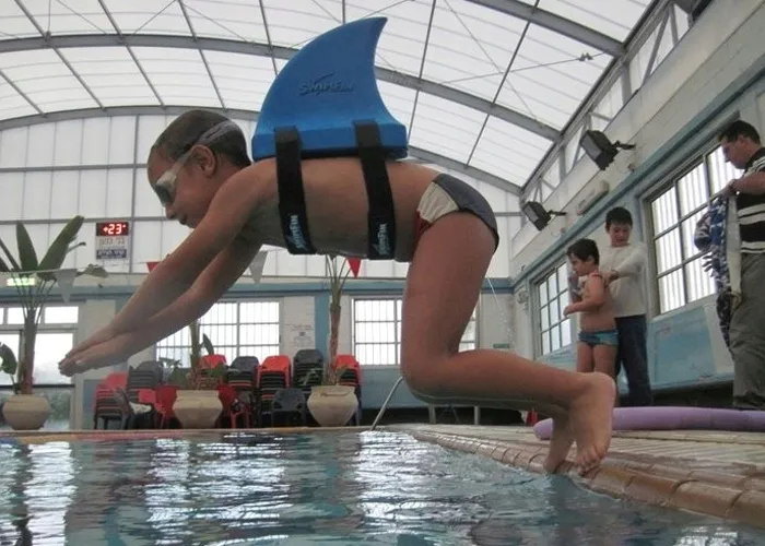 swimfin-pletwa-pudrowy-roz-marka-swimfin-stan-nowy