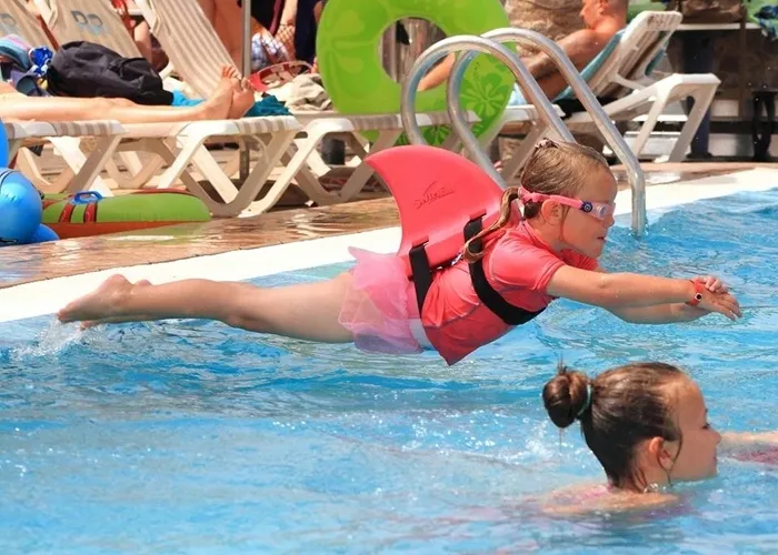 swimfin-pletwa-pudrowy-roz-marka-swimfin-plec-produkt-uniseks