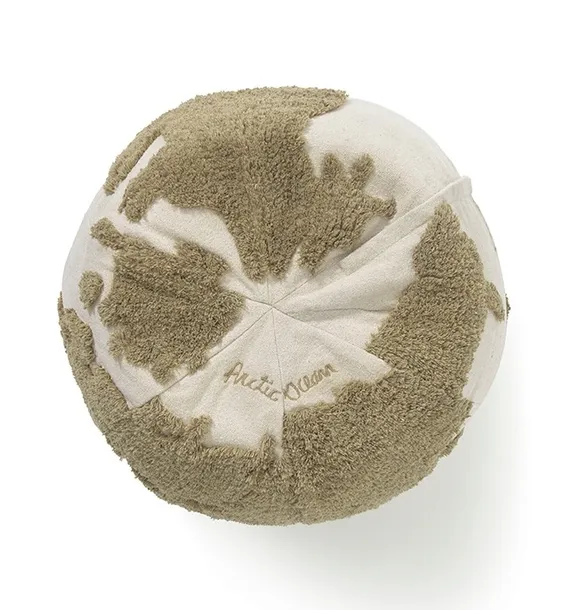pufa-mapa-swiata-rugcycled-lorena-canals-kolor-obicia-wielokolorowy