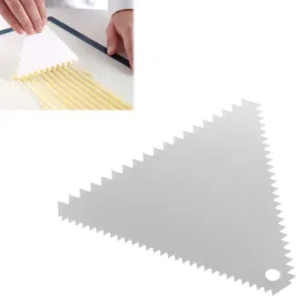 skrobka-cukiernicza-trojkatna-zabkowana-ze-stali-nierdzewnej-110x110mm-hendi-554227