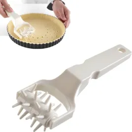 rolka-dziurkujaca-walek-do-nakluwania-ciasta-kruchego-kitchen-line-77x210mm-hendi-515037