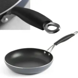 patelnia-aluminiowa-z-powloka-teflon-platinum-professional-nieprzywierajaca-sr-28-cm-hendi-621134