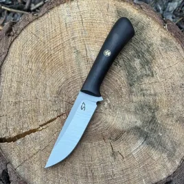 noz-sj-knife-wilczy-pazur-lapa-satyna-elmax-czarny-grab-skorzana-pochwa