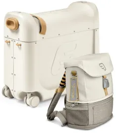 zestaw-podrozny-stokke-jetkids-bundle-v3-white-walizka-i-plecak