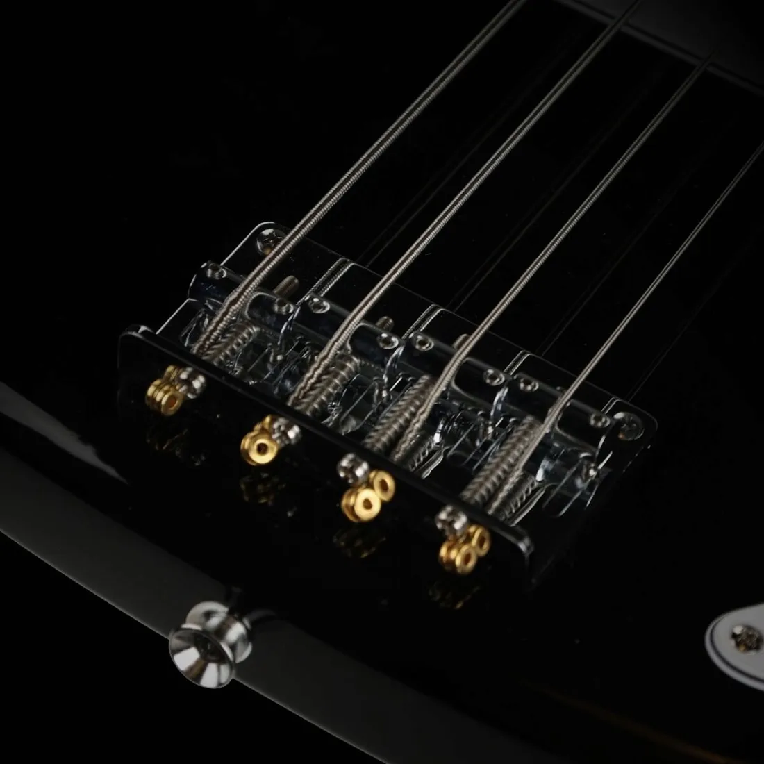 gitara-basowa-precision-bass-46-4-4-wzmacniacz-basowy-15w-statyw-akcesoria