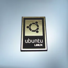 greatergreatergreater-linux-27x18mm-zloty2-emblemat-naklejka-logo-znaczek-symbol-zamiennik