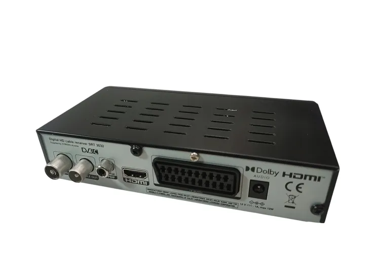 dekoder-kablowy-strong-srt-3032-tuner-dvb-c-hd-pilot-marka-strong