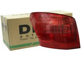 lampa-tyl-lewa-peugeot-407-04-10