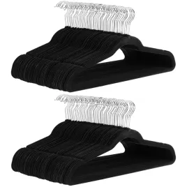 wieszak-plastik-amazon-basics-czarny-72-szt