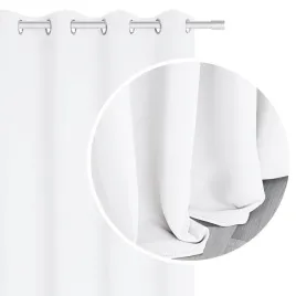 zaslona-zaciemniajaca-140x250-biala-gotowa-na-przelotkach-hold-blackout