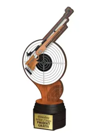 wysoka-statuetka-drewniana-z-nadrukiem-kolor-29-cm-strzelectwo-bron-dluga
