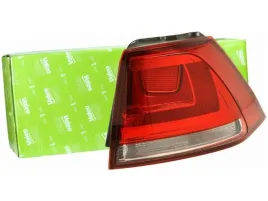 lampa-tyl-prawa-valeo-044938