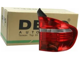 lampa-tyl-prawa-depo-444-1939r-ue