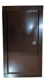 drzwiczki-rewizyjne-15x30-brazowe-pokretlo-rewizja-metalowe-brazowe