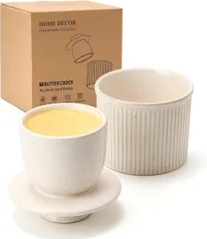 maselniczka-ceramiczna-z-pokrywka-kremowa