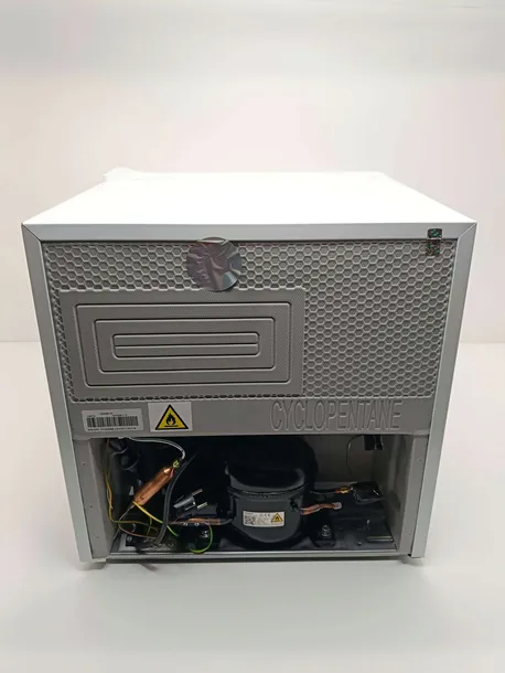 lodowka-jednodrzwiowa-comfee-rcd50wh2eurt-e-stan-powystawowy-produkt-wprowadzony-do-obrotu-na-terenie-ue-przed-13-12-2024-nie