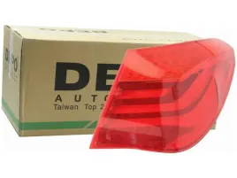lampa-tyl-prawa-bmw-7-f01-f02-f03-f04-08-12-sedan