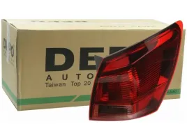 lampa-tyl-prawa-depo-215-19k1r-ue