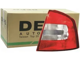 lampa-tyl-prawa-depo-665-1918r-ue