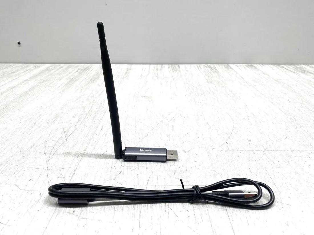 bramka-zigbee-3-0-sonoff-dongle-plus-mg24-usb