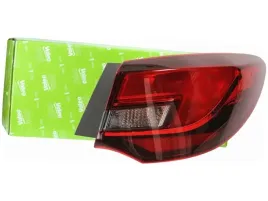 lampa-tyl-prawa-opel-astra-j-12-18-sedan