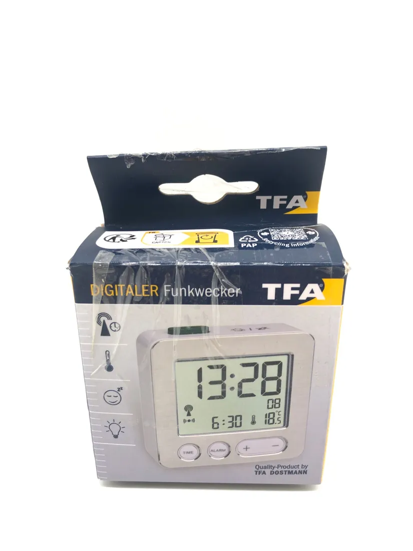 zegar-budzik-tfa-bialy-66cm